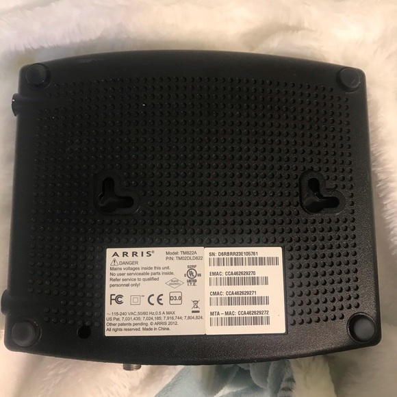 ARRIS TM822A - Black Cable Modem Docsis, Touchstone, Telephony Modem - Picture 5 of 6